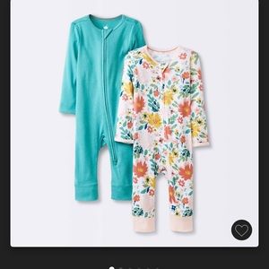 Bundle Baby girls 2pk zip romper ❤️
